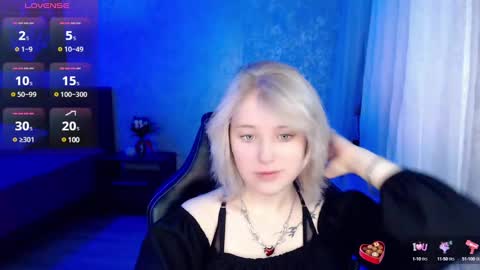 Snapshot of hot_isa7 chatting on 11, 12, 2024 Yunona online show from 11, 12, 2024