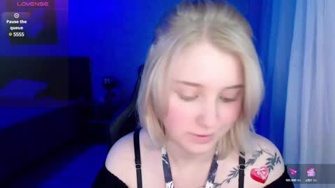 Snapshot of hot_isa7 chatting on 22, 12, 2024 Yunona online show from 22, 12, 2024