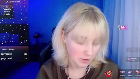 Snapshot of hot_isa7 chatting on 2, 1, 2025 Yunona online show from 2, 1, 2025