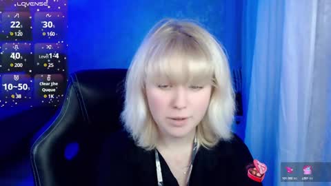 Snapshot of hot_isa7 chatting on 10, 1, 2025 Yunona online show from 10, 1, 2025