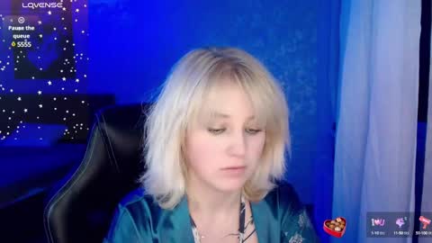 Snapshot of hot_isa7 chatting on 26, 1, 2025 Yunona online show from 26, 1, 2025