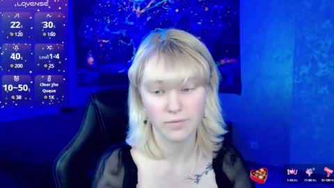 Snapshot of hot_isa7 chatting on 2, 2, 2025 Yunona online show from 2, 2, 2025