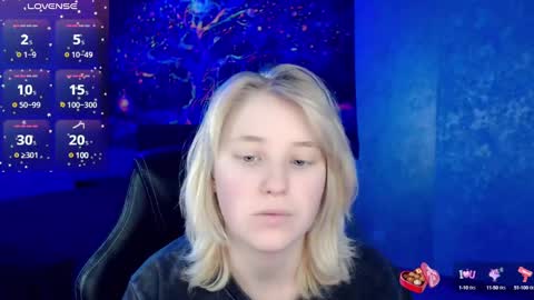 Snapshot of hot_isa7 chatting on 10, 2, 2025 Yunona online show from 10, 2, 2025