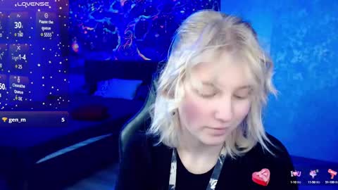 Snapshot of hot_isa7 chatting on 23, 2, 2025 Yunona online show from 23, 2, 2025