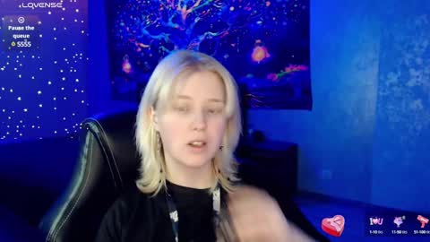 Snapshot of hot_isa7 chatting on 27, 2, 2025 Yunona online show from 27, 2, 2025