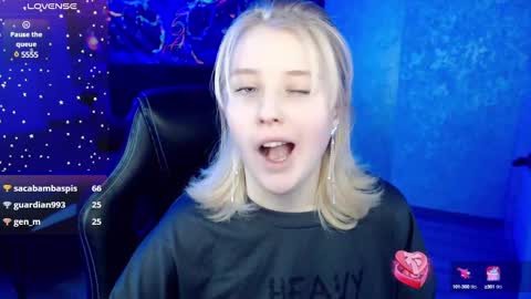 Snapshot of hot_isa7 chatting on 11, 3, 2025 Yunona online show from 11, 3, 2025