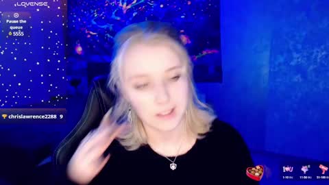 Snapshot of hot_isa7 chatting on 11, 3, 2025 Yunona online show from 11, 3, 2025