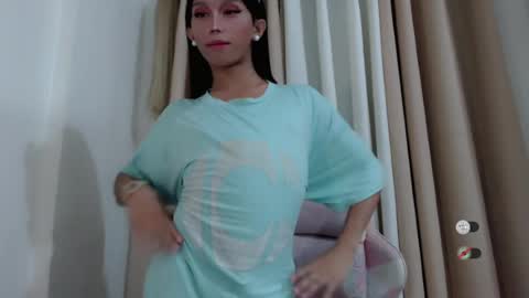 Snapshot of hot_khianna chatting on 25, 6, 2026 Khianna online show from 25, 6, 2026