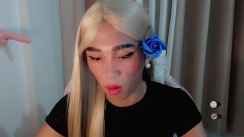 Snapshot of hot_khianna chatting on 10, 7, 2026 Khianna online show from 10, 7, 2026