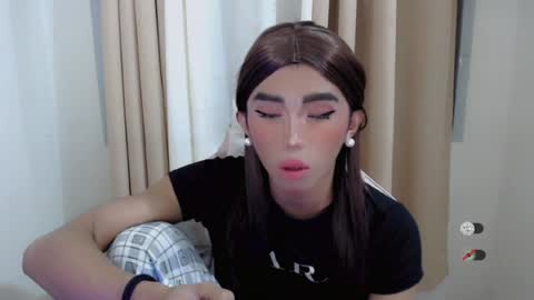 Snapshot of hot_khianna chatting on 22, 7, 2026 Khianna online show from 22, 7, 2026