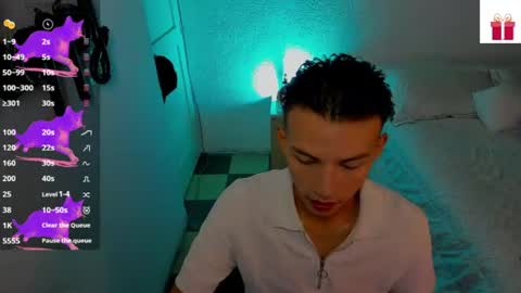 Snapshot of hot_latin_temptation chatting on 17, 7, 2026 Alejandro online show from 17, 7, 2026