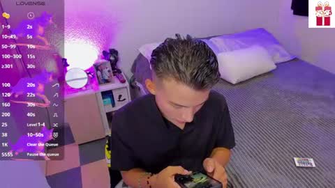 Snapshot of hot_latin_temptation chatting on 26, 7, 2026 Alejandro online show from 26, 7, 2026
