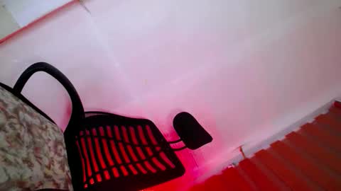 Snapshot of hot_laura69 chatting on 1, 6, 2026 just call me laura online show from 1, 6, 2026