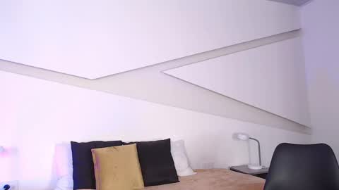 Alana online show from 25, 2, 2025