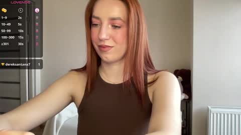 Snapshot of hot_lliinns chatting on 14, 12, 2025 Lina online show from 14, 12, 2025