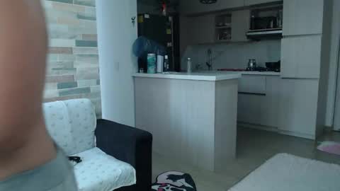 Snapshot of hot_mommymia chatting on 28, 9, 2025 Mia online show from 28, 9, 2025