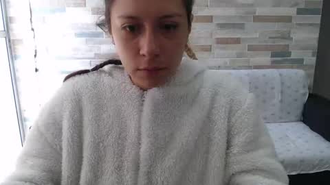 Snapshot of hot_mommymia chatting on 7, 10, 2025 Mia online show from 7, 10, 2025