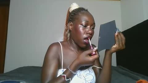 Hot petite online show from 25, 3, 2026