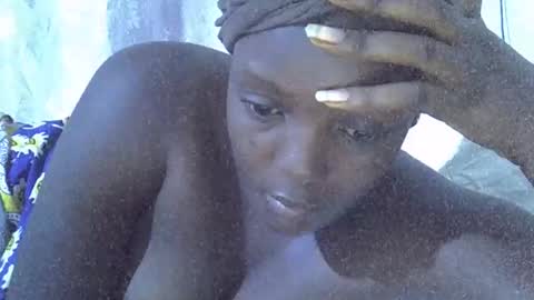 RAYLAH online show from 17, 4, 2026