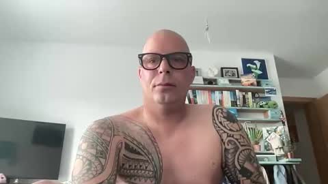 letmedoo2 online show from 20, 4, 2026