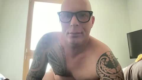 Snapshot of hot_sex83 chatting on 25, 5, 2026 letmedoo2 online show from 25, 5, 2026