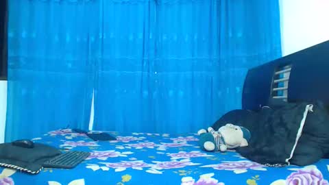 Snapshot of hot_sharks__ chatting on 16, 10, 2025 Hot Sharks online show from 16, 10, 2025