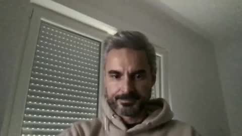 Snapshot of hot_sun_hot chatting on 31, 10, 2025 hot_sun_hot online show from 31, 10, 2025