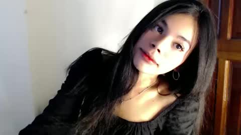 Yanna online show from 3, 5, 2026
