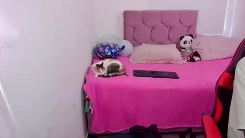 Snapshot of hotbbcwife chatting on 2, 10, 2025 lesly and ander online show from 2, 10, 2025