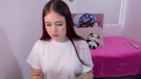 Snapshot of hotbbcwife chatting on 15, 10, 2025 lesly and ander online show from 15, 10, 2025