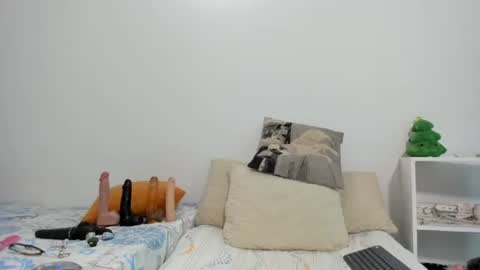 HotBlonde47 online show from 4, 12, 2025