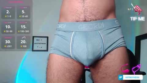 Alex Neon online show from 17, 11, 2025