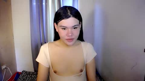Snapshot of hotbunnyrainx chatting on 19, 3, 2026 rain online show from 19, 3, 2026