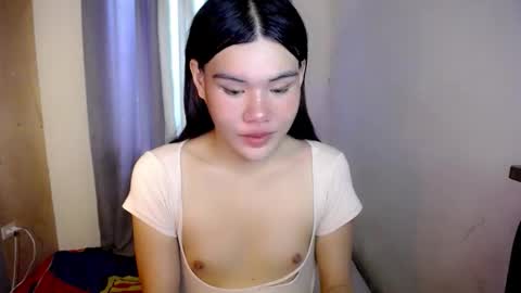 Snapshot of hotbunnyrainx chatting on 1, 4, 2026 rain online show from 1, 4, 2026