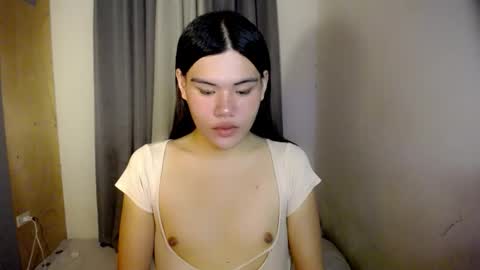 Snapshot of hotbunnyrainx chatting on 9, 4, 2026 rain online show from 9, 4, 2026