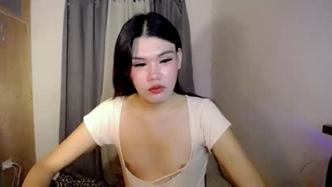 Snapshot of hotbunnyrainx chatting on 29, 4, 2026 rain online show from 29, 4, 2026