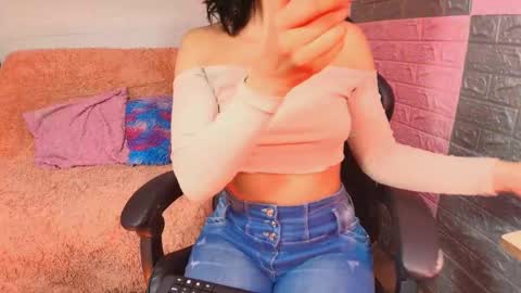 Snapshot of hotcakes_uwu chatting on 28, 5, 2026 Hotcakes online show from 28, 5, 2026