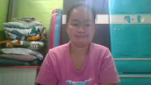 hotchicks4uxx online show from 28, 1, 2025