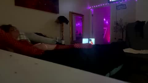 Snapshot of hotcouple1319 chatting on 8, 10, 2025 hotcouple1319 online show from 8, 10, 2025