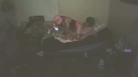 Snapshot of hotcouple1319 chatting on 21, 10, 2025 hotcouple1319 online show from 21, 10, 2025