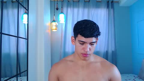 Hussain   aaron and Ekko online show from 21, 11, 2025