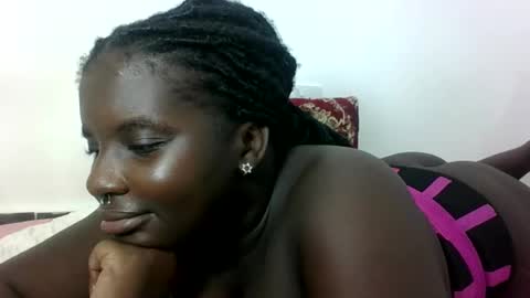 Snapshot of hotebbbyy chatting on 1, 10, 2025 EBBY online show from 1, 10, 2025