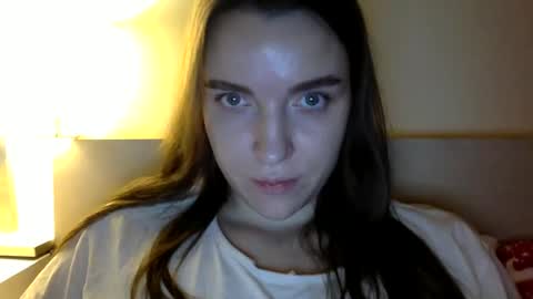 Snapshot of hoteffy chatting on 19, 1, 2025 effy online show from 19, 1, 2025