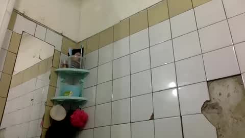 Snapshot of hoteffy chatting on 4, 2, 2025 effy online show from 4, 2, 2025