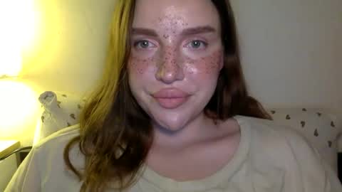 Snapshot of hoteffy chatting on 6, 6, 2026 effy online show from 6, 6, 2026
