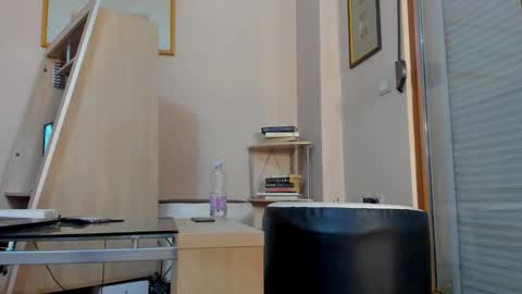 Erika  online show from 8, 12, 2024