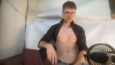 Snapshot of hotgentleman_3003 chatting on 6, 8, 2026 William online show from 6, 8, 2026