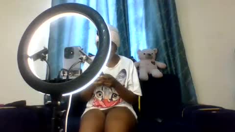hotgirlchawowo25 online show from 30, 4, 2026
