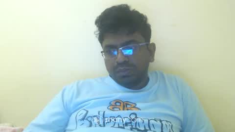 hotgluteus4321 online show from 13, 4, 2026