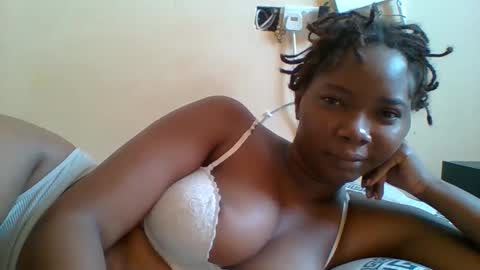 Snapshot of hotgodees chatting on 28, 2, 2026 Queen online show from 28, 2, 2026